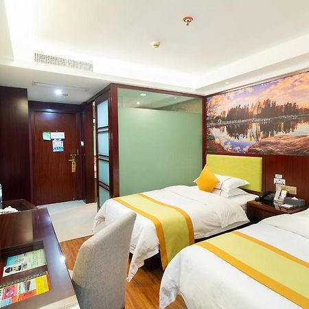 Ruide Hotel Yiwu  Exterior photo