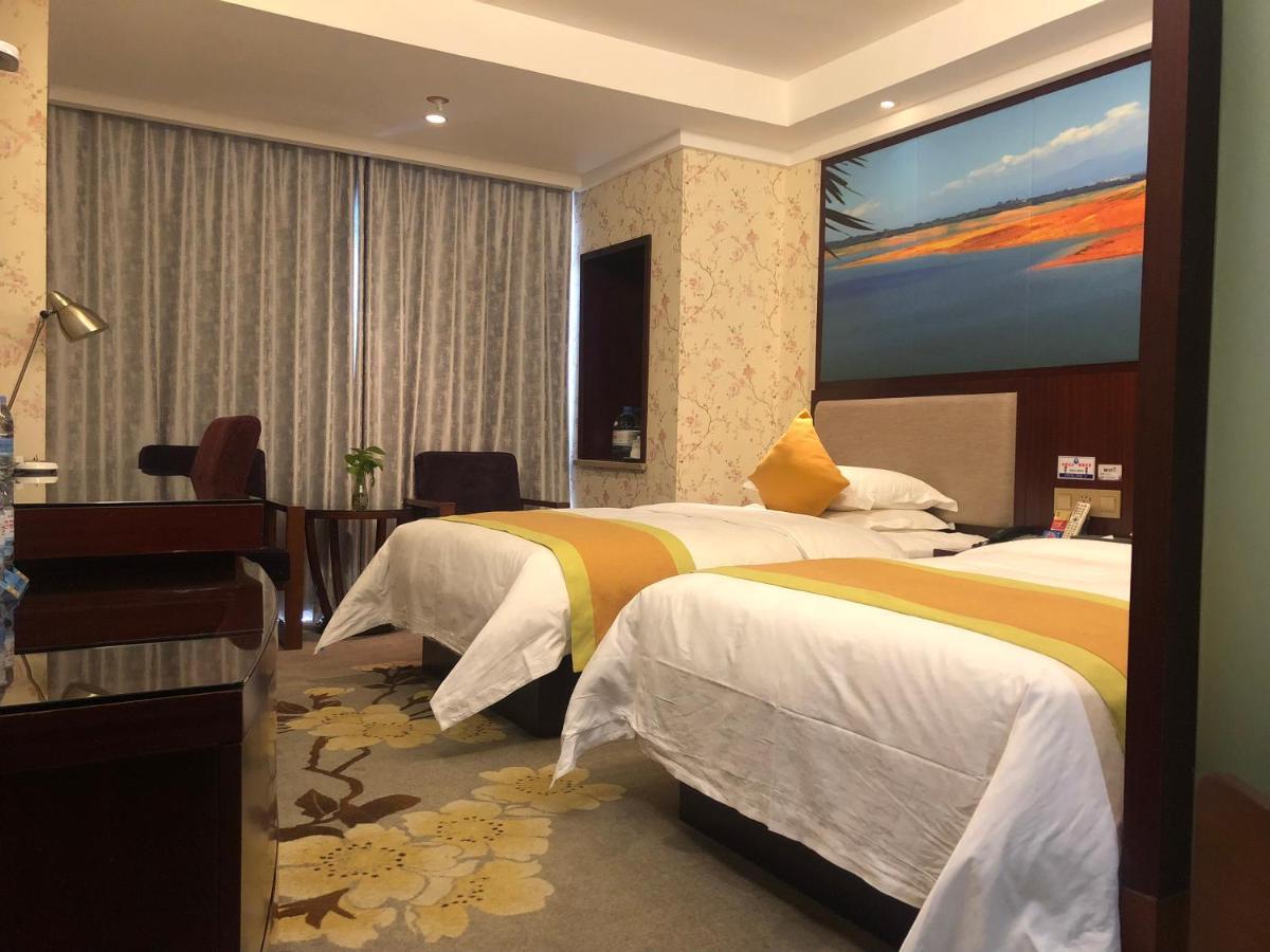 Ruide Hotel Yiwu  Exterior photo